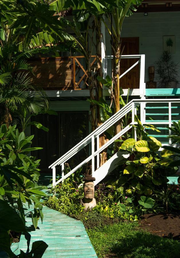 Hare Nua Hotel Boutique Hanga Roa Exterior photo