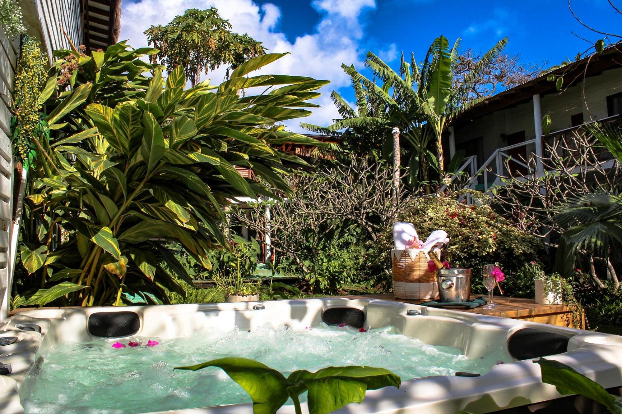 Hare Nua Hotel Boutique Hanga Roa Exterior photo