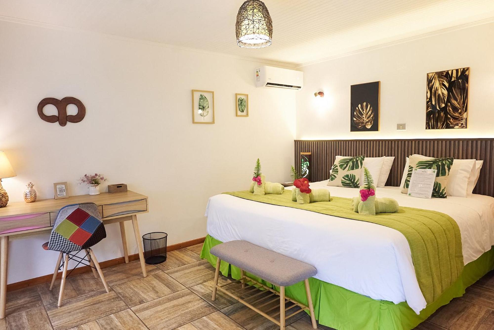 Hare Nua Hotel Boutique Hanga Roa Exterior photo
